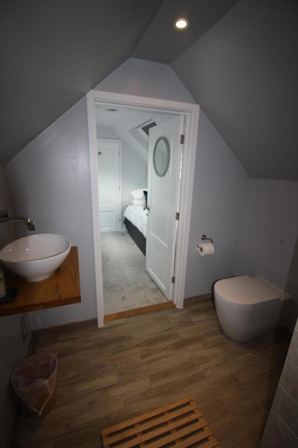 Ryefield Cottage - Luxurious Self-Catered Holiday Cottage With A Log Burner チチェスター エクステリア 写真