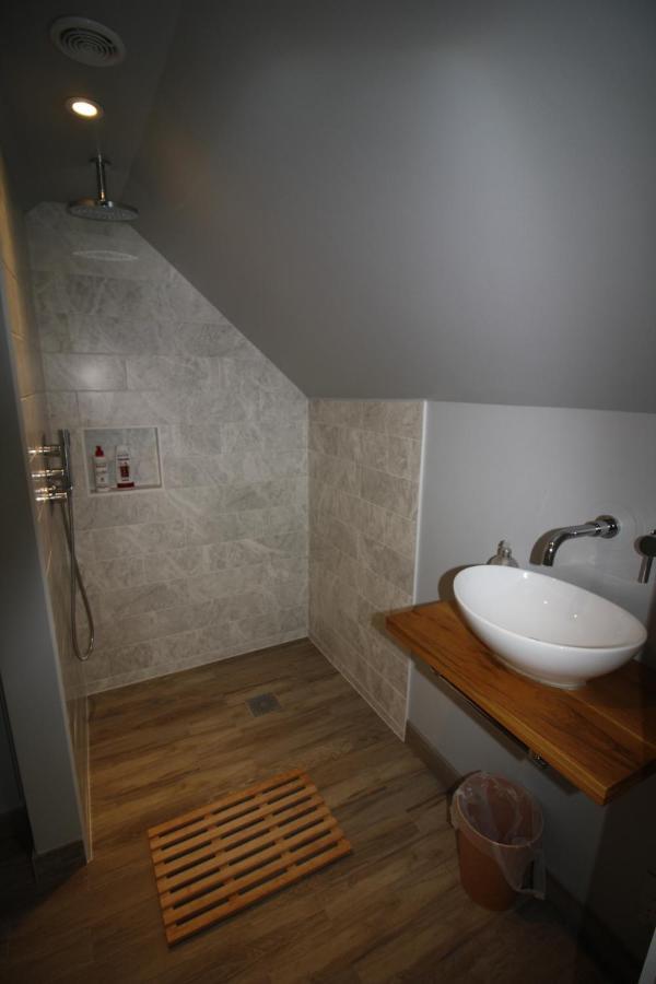 Ryefield Cottage - Luxurious Self-Catered Holiday Cottage With A Log Burner チチェスター エクステリア 写真